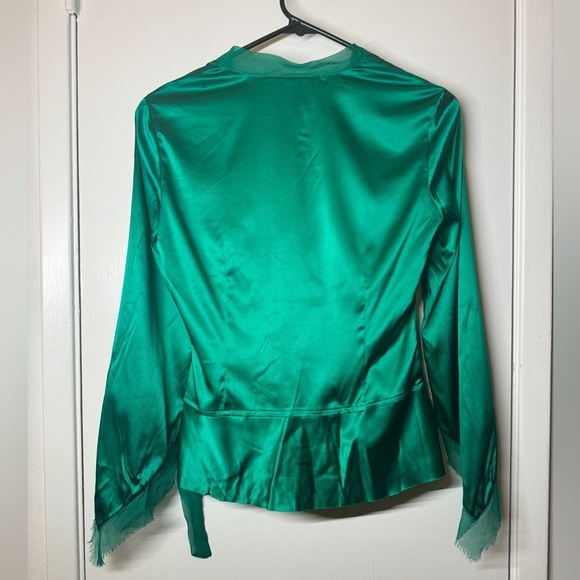 NWT BCBGMaxAzria Silk Blend Kelly Green Long Sleeve Surplice Faux Wrap Blouse XS - Picture 9 of 15